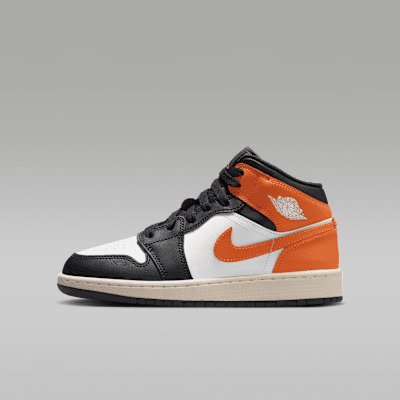 Air Jordan 1 Mid Big Kids' Shoes. Nike.com